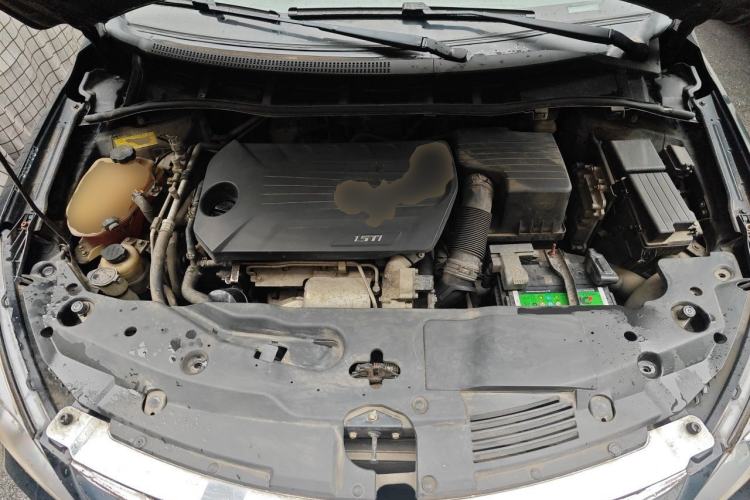 Used BYD G5 2014 1.5TID Automatic Prestige Model Engine Bay