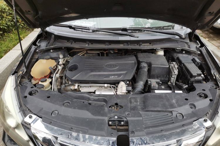 Used BYD G5 2014 1.5TID Automatic Prestige Model Engine Bay