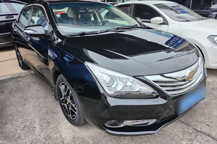Used BYD G5 2014 1.5TID Automatic Prestige Model Exterior 1