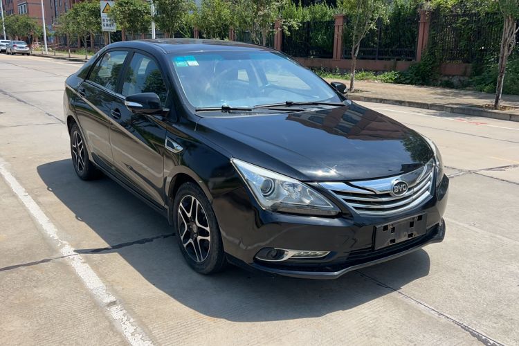 Used BYD G5 2014 1.5TI Manual Luxury Edition Exterior 4