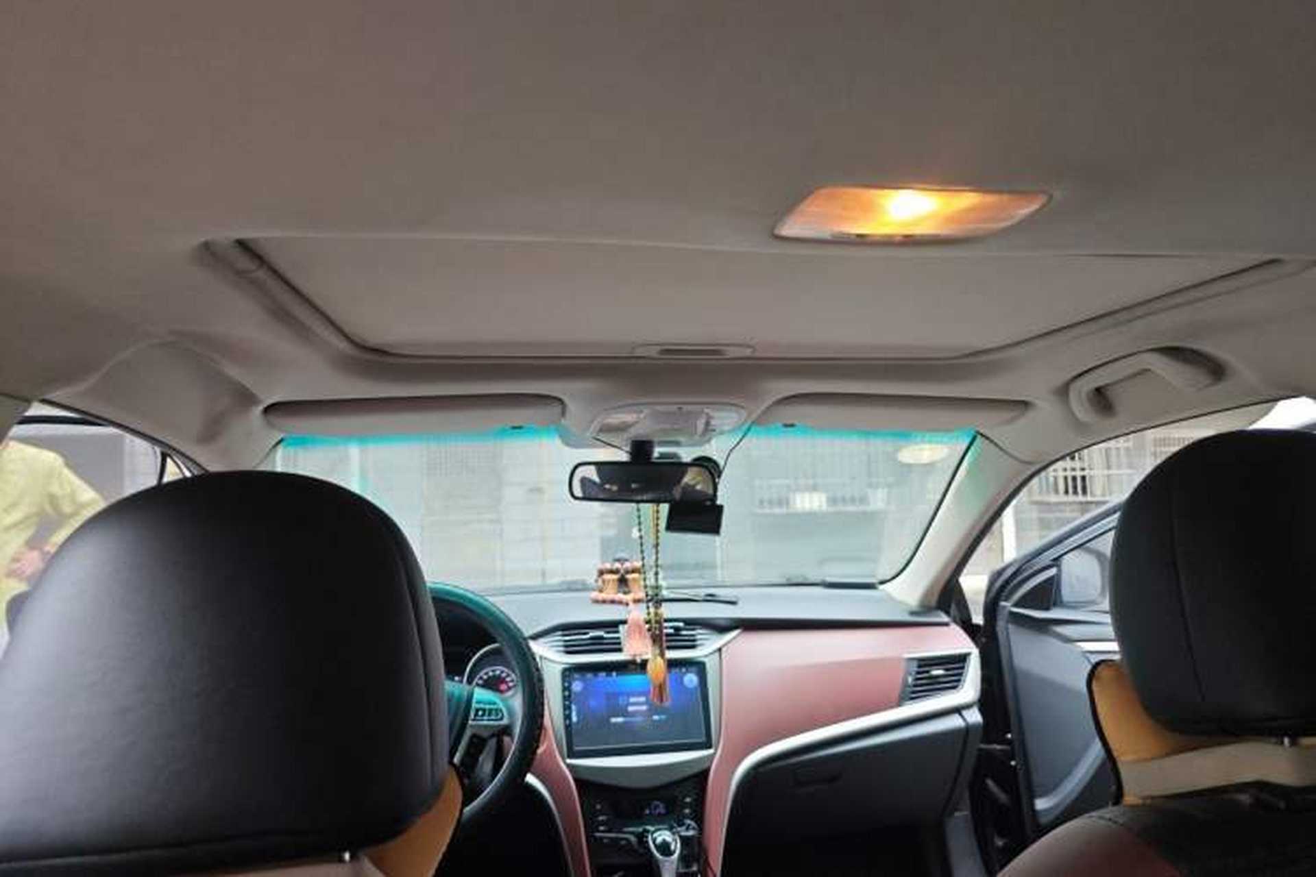 Used BYD G5 2014 1.5TID Automatic Prestige Model Headliner