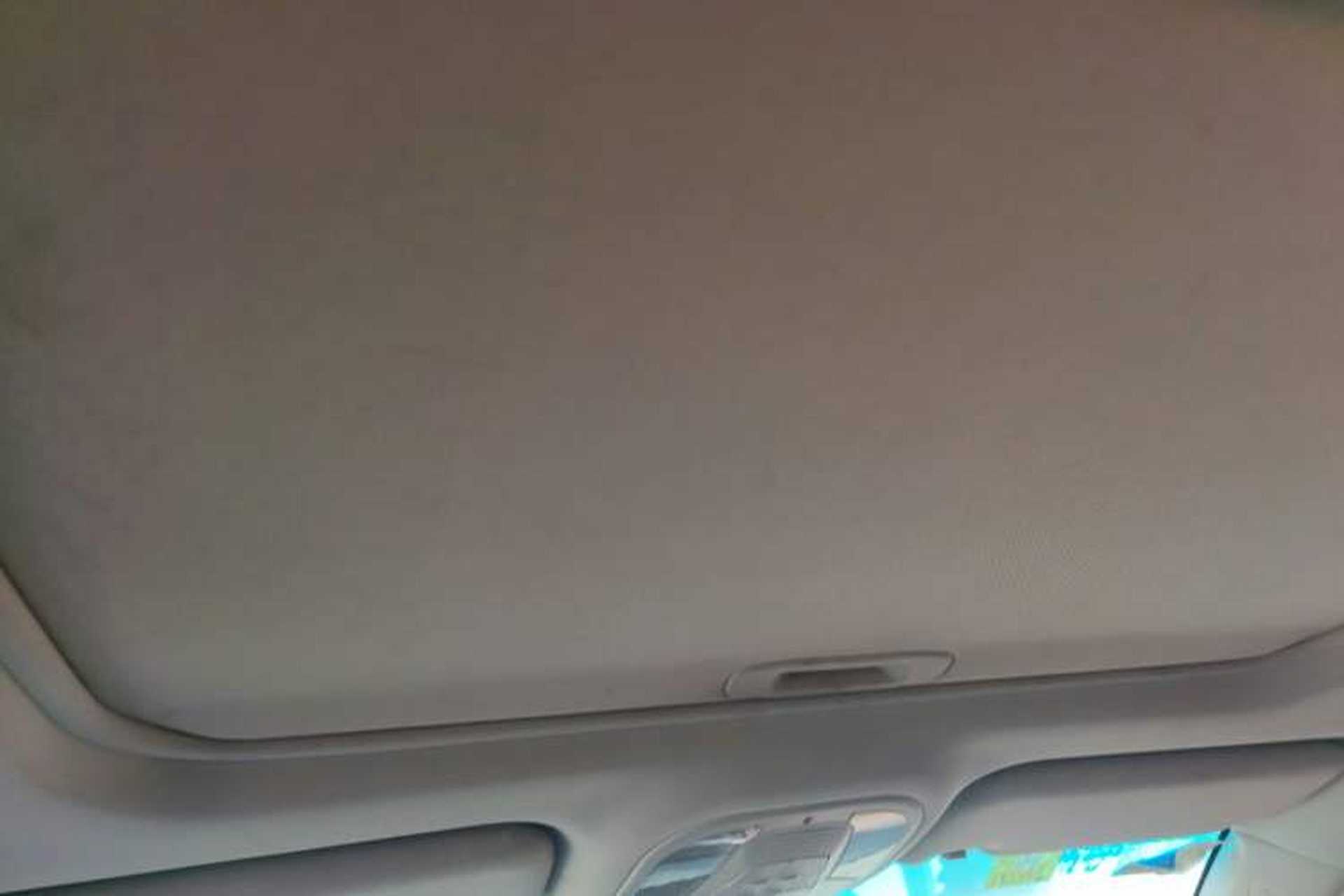 Used BYD G5 2014 1.5TID Automatic Prestige Model Headliner