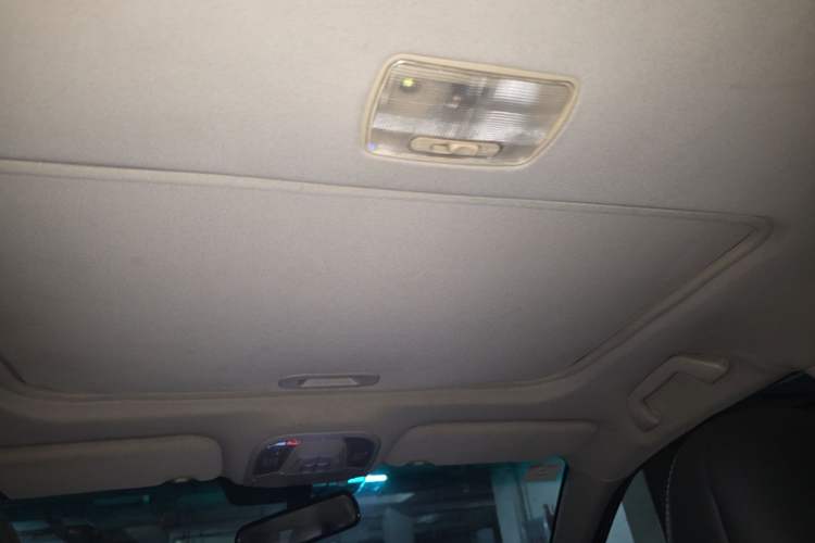 Used BYD G5 2014 1.5TID Automatic Prestige Model Headliner