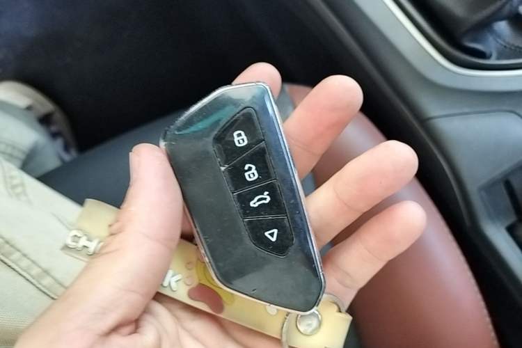 Used BYD G5 2014 1.5TI Manual Luxury Edition Interior 1