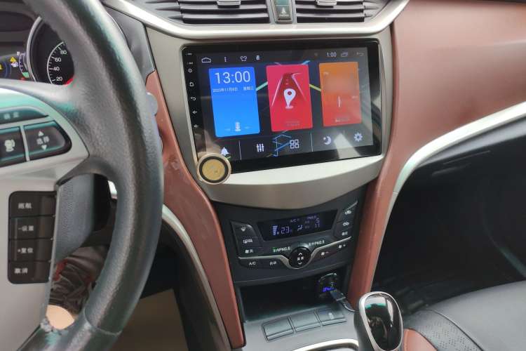 Used BYD G5 2014 1.5TID Automatic Prestige Model Interior 2