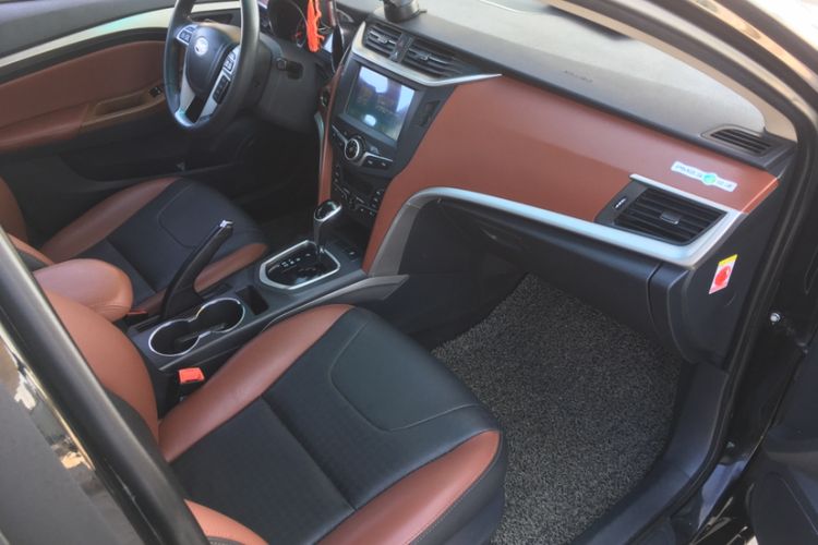 Used BYD G5 2014 1.5TID Automatic Prestige Model Interior 7