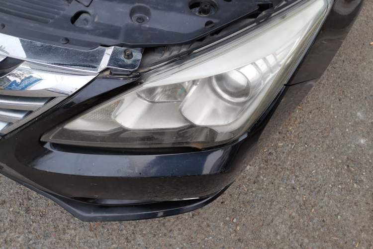 Used BYD G5 2014 1.5TID Automatic Prestige Model Left Front Headlight