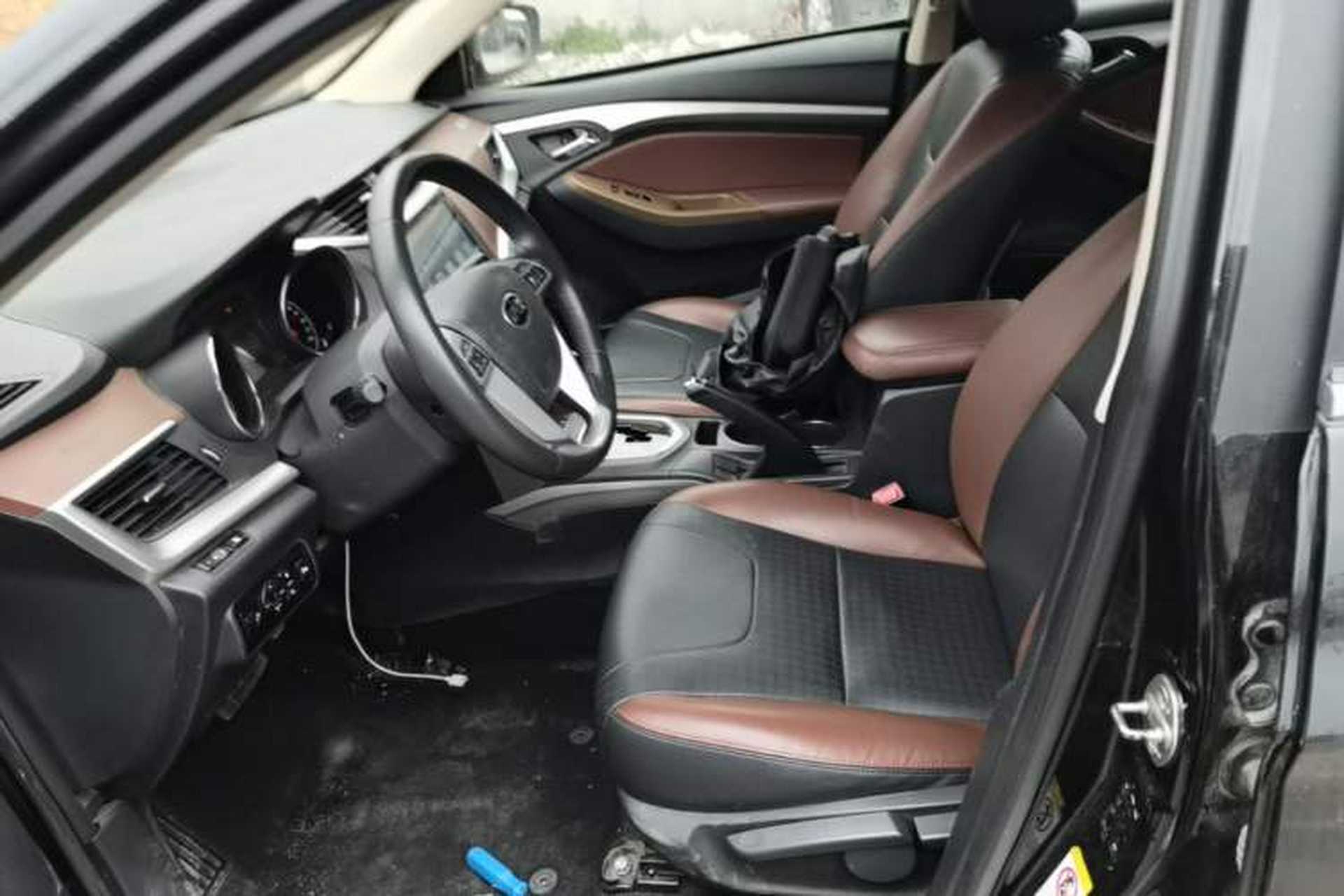 Used BYD G5 2014 1.5TID Automatic Prestige Model Left Front Seat