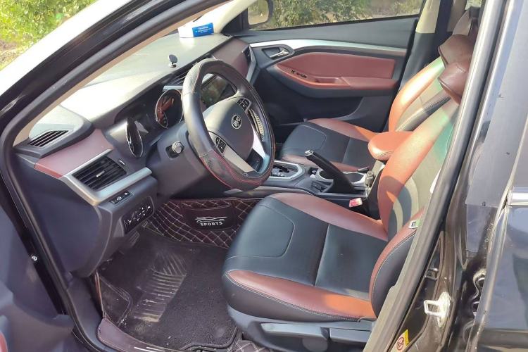Used BYD G5 2014 1.5TID Automatic Prestige Model Left Front Seat