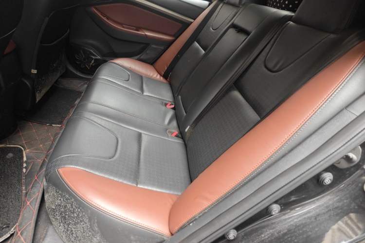 Used BYD G5 2014 1.5TID Automatic Prestige Model Left Rear Seat