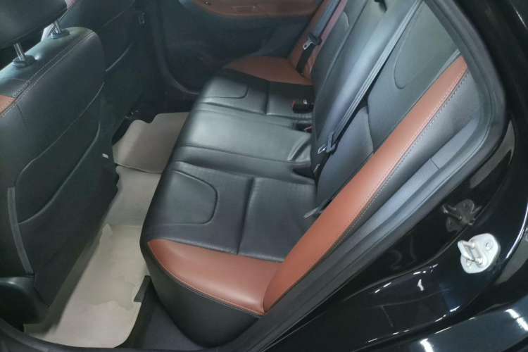 Used BYD G5 2014 1.5TI Manual Luxury Edition Left Rear Seat