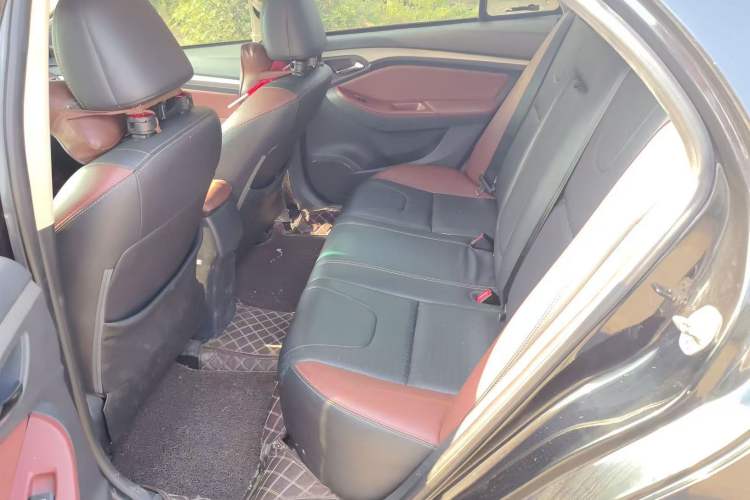 Used BYD G5 2014 1.5TID Automatic Prestige Model Left Rear Seat