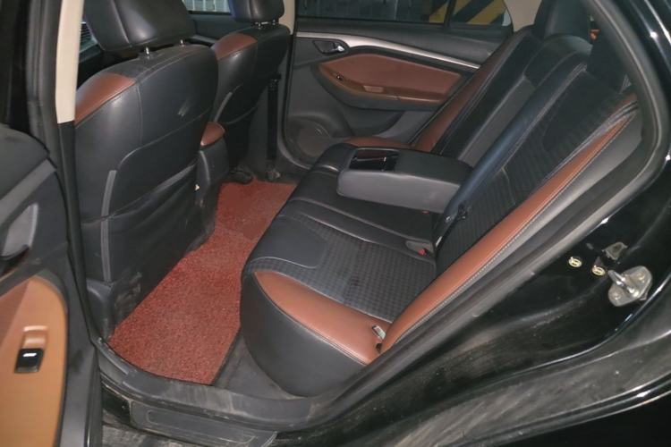 Used BYD G5 2014 1.5TID Automatic Prestige Model Left Rear Seat
