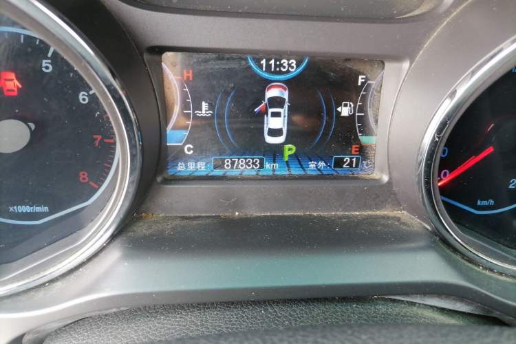 Used BYD G5 2014 1.5TID Automatic Prestige Model Odometer Close Up