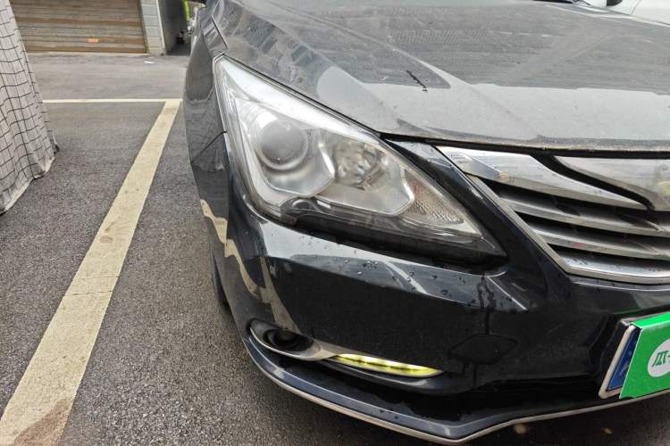 Used BYD G5 2014 1.5TID Automatic Prestige Model Right Front Headlight