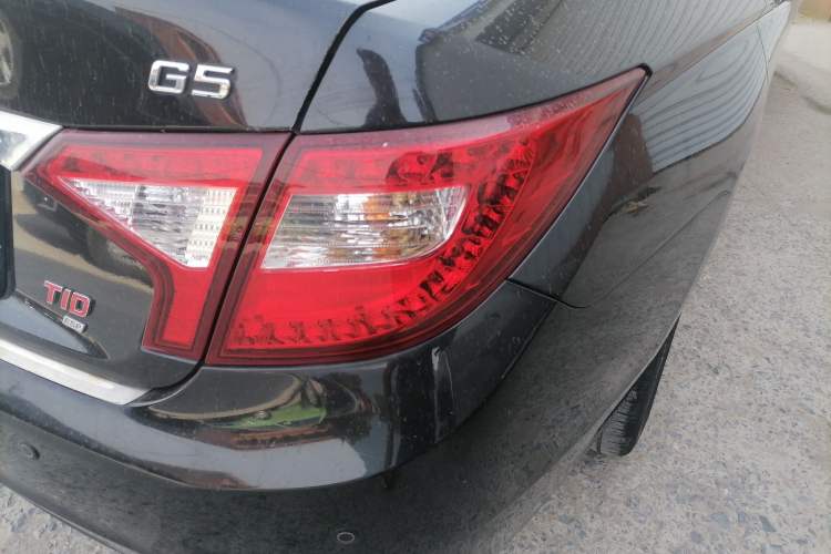 Used BYD G5 2014 1.5TID Automatic Prestige Model Right Rear Taillight
