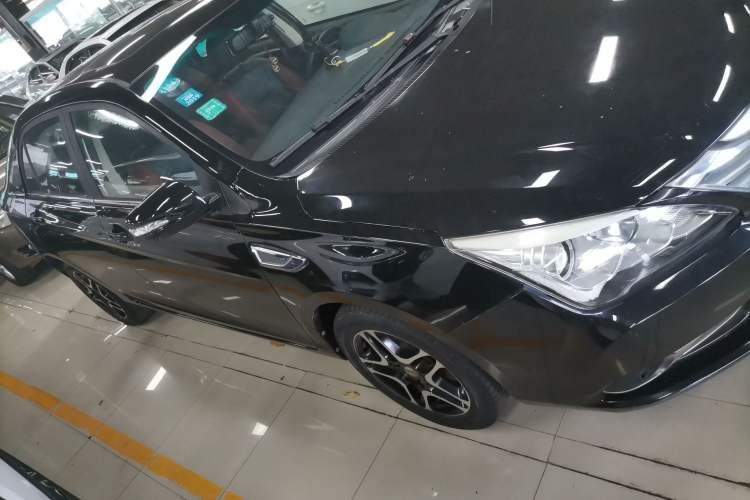 Used BYD G5 2014 1.5TI Manual Luxury Edition Right Side
