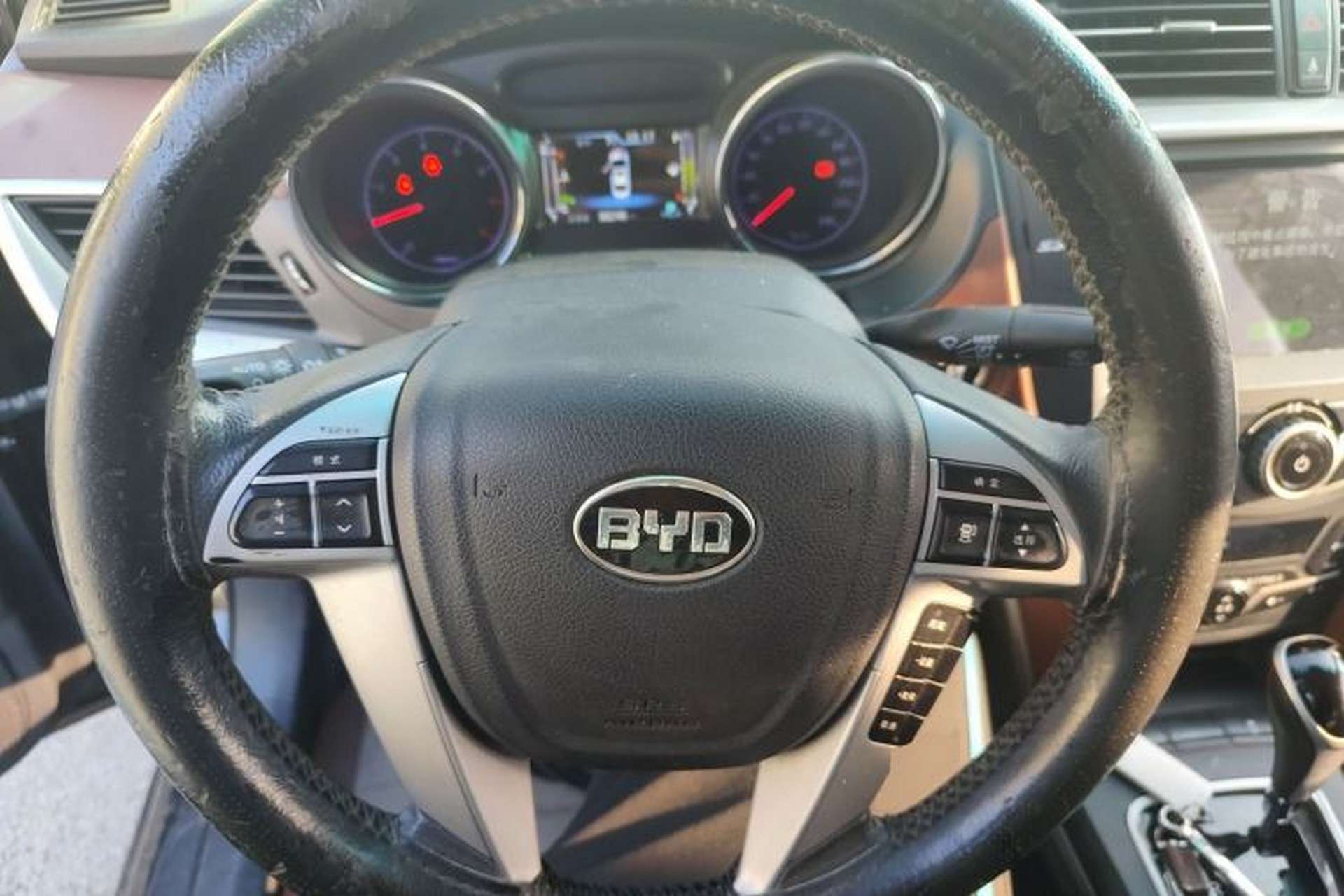 Used BYD G5 2014 1.5TID Automatic Prestige Model Steering Wheel