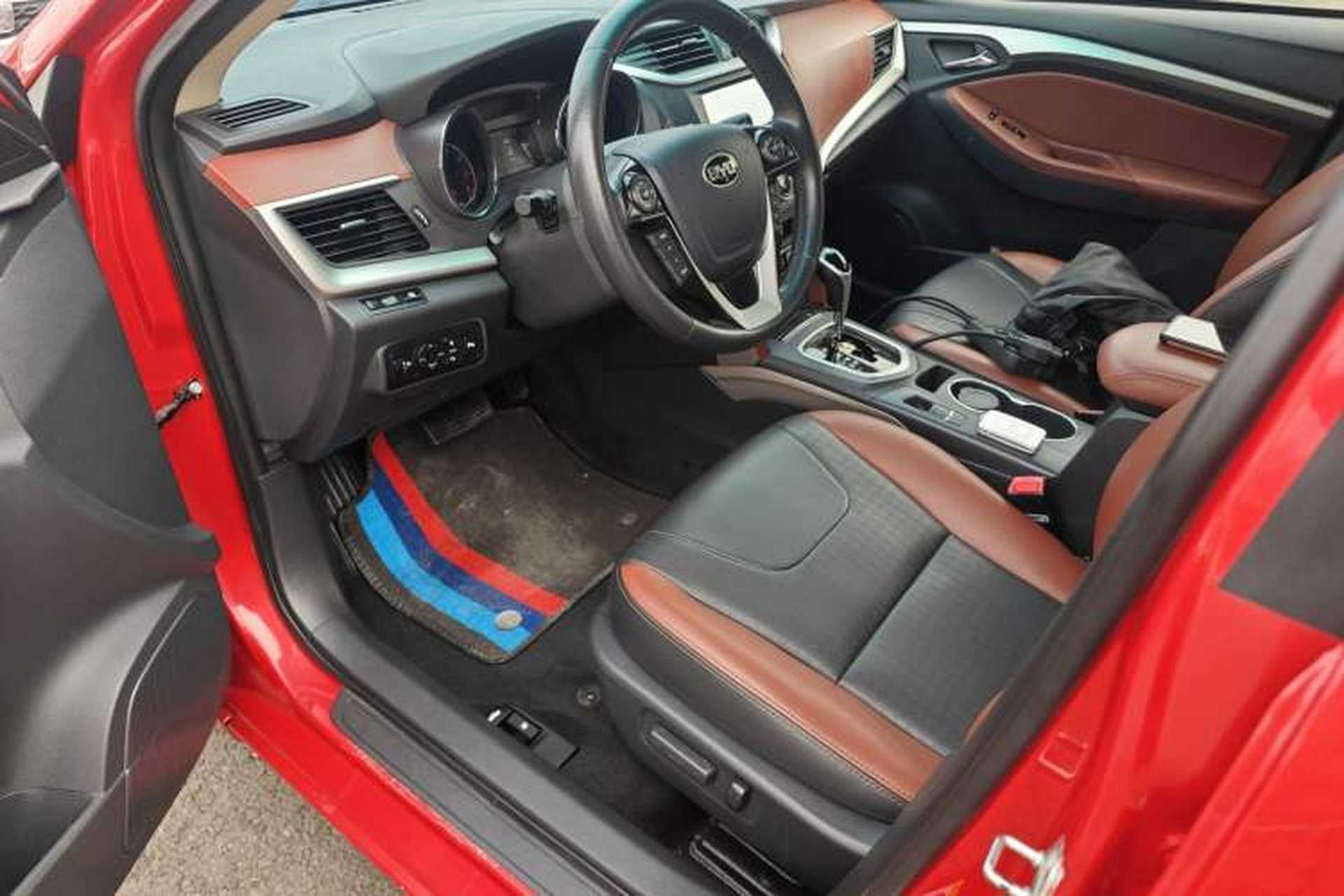 Used BYD G5 2014 1.5TID Automatic Flagship Model Driver Seat