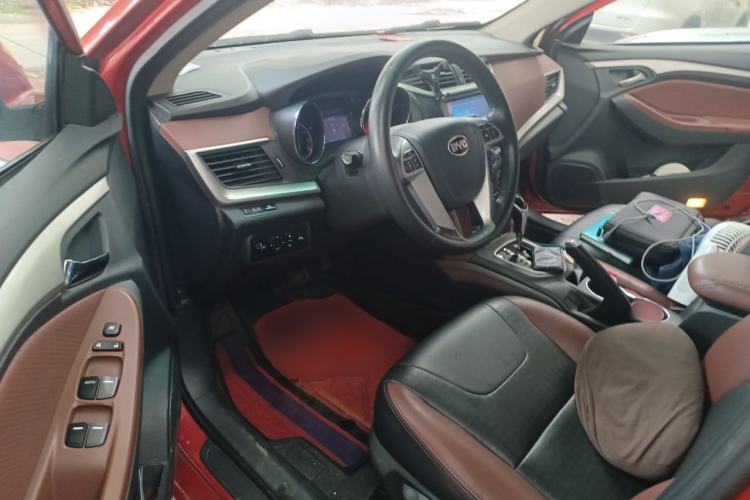Used BYD G5 2014 1.5TID Automatic Prestige Model Driver Seat