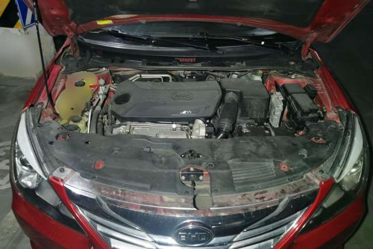 Used BYD G5 2014 1.5TID Automatic Prestige Model Engine Bay