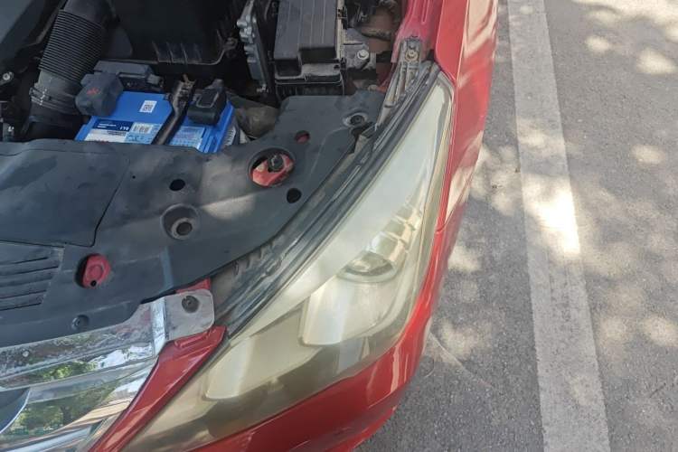 Used BYD G5 2014 1.5TID Automatic Flagship Model Engine Bay Left