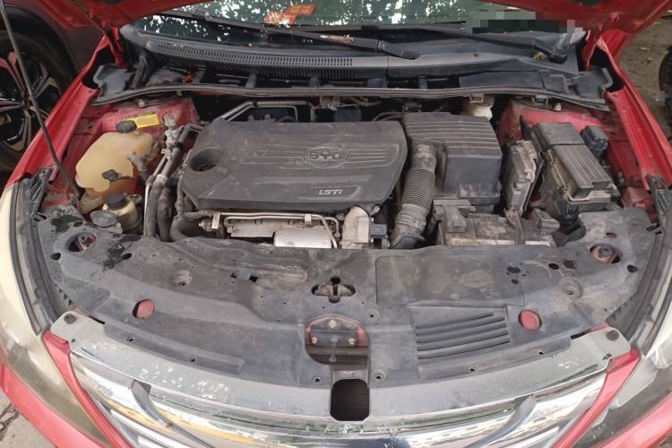 Used BYD G5 2014 1.5TID Automatic Prestige Model Engine Bay
