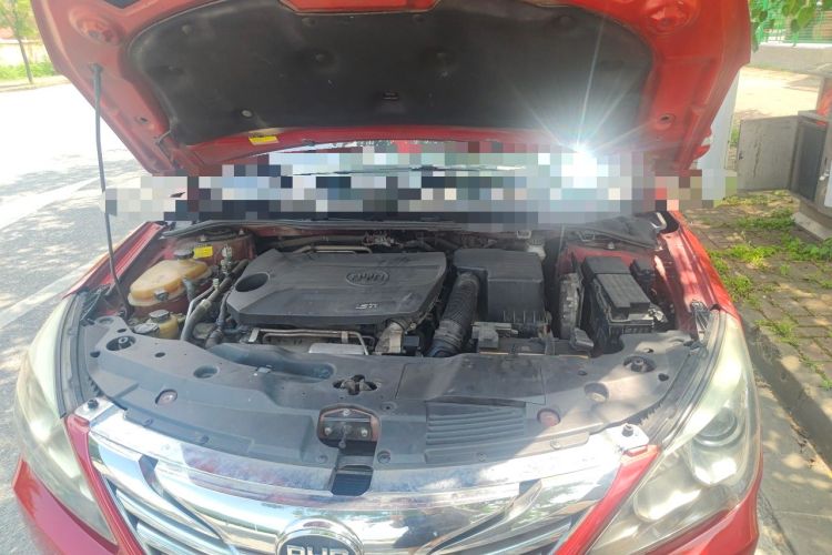 Used BYD G5 2014 1.5TID Automatic Prestige Model Engine Bay