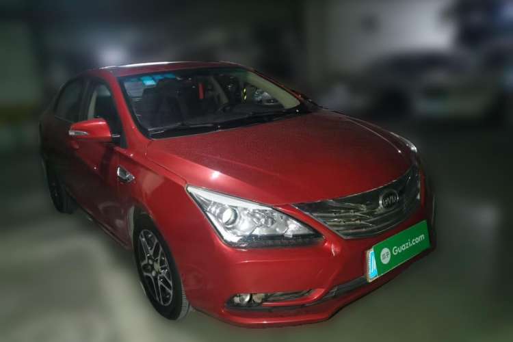 Used BYD G5 2014 1.5TID Automatic Prestige Model Front Right 45 Deg