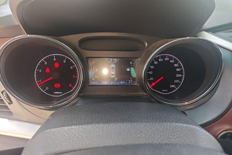 Used BYD G5 2014 1.5TID Automatic Flagship Model Instrument Cluster