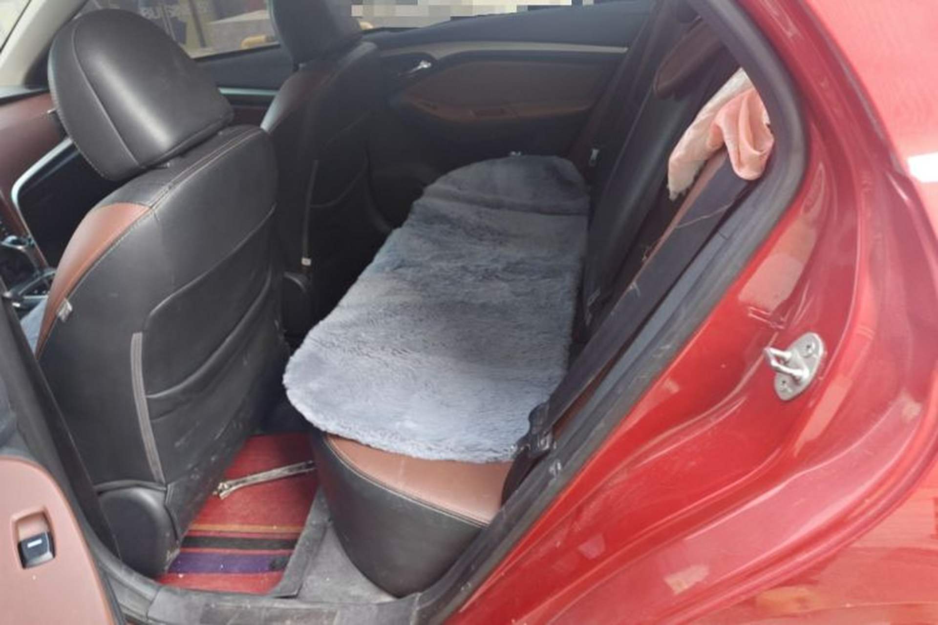 Used BYD G5 2014 1.5TID Automatic Flagship Model Left Rear Seat