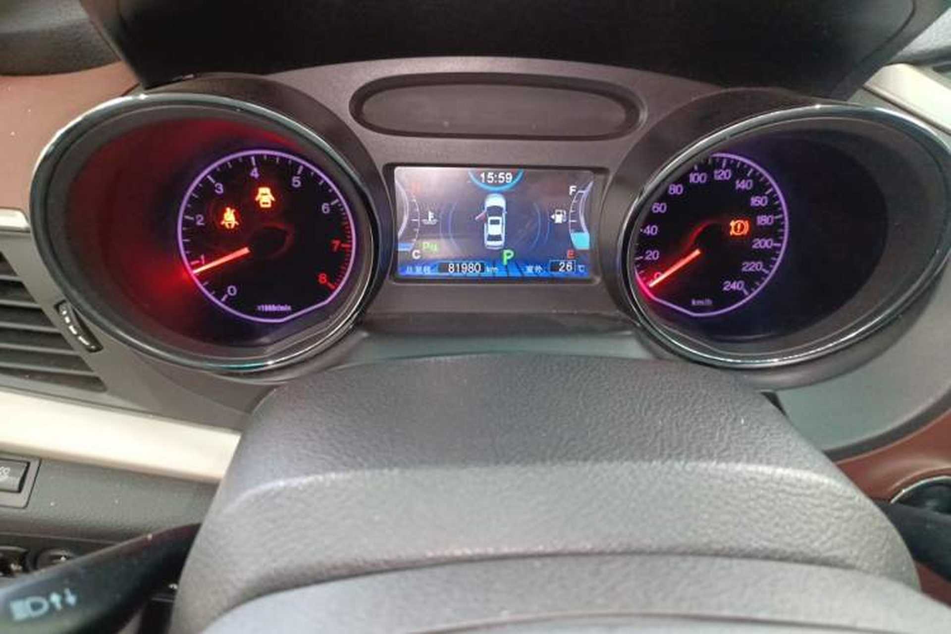 Used BYD G5 2014 1.5TID Automatic Prestige Model Odometer Close Up
