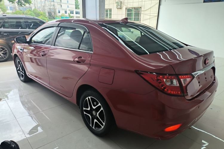 Used BYD G5 2014 1.5TID Automatic Prestige Model Rear Left 45 Deg
