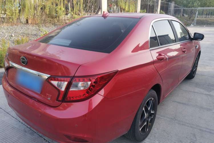 Used BYD G5 2014 1.5TID Automatic Prestige Model Rear Right 45 Deg