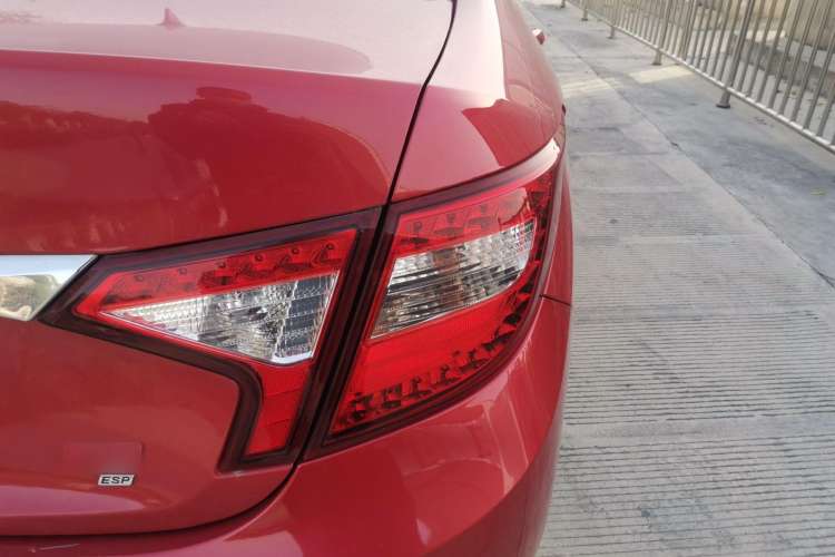 Used BYD G5 2014 1.5TID Automatic Prestige Model Right Rear Taillight