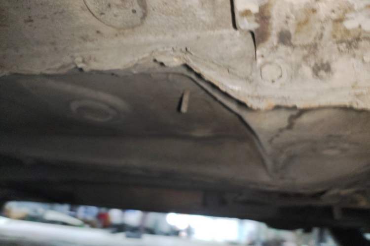 Used BYD G5 2014 1.5TID Automatic Flagship Model Chassis Front Right