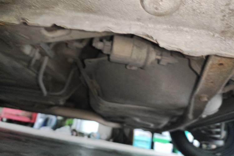 Used BYD G5 2014 1.5TID Automatic Flagship Model Chassis Rear Left