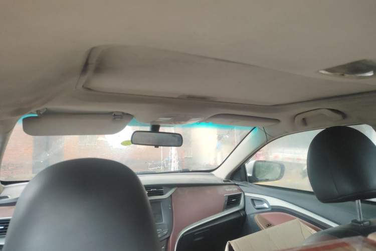 Used BYD G5 2014 1.5TI Manual Luxury Edition Headliner