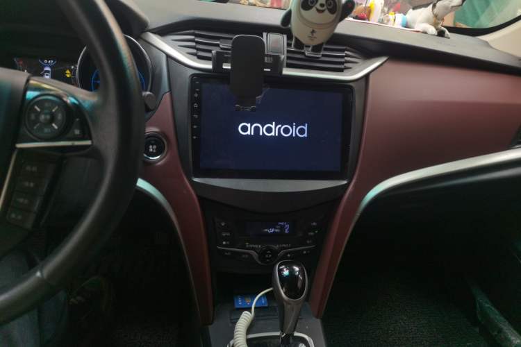 Used BYD G5 2014 1.5TID Automatic Flagship Model Audio And AC Panel