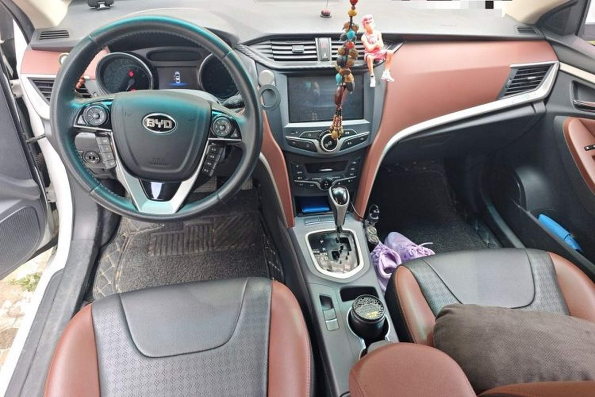 Used BYD G5 2014 1.5TID Automatic Flagship Model Center Console