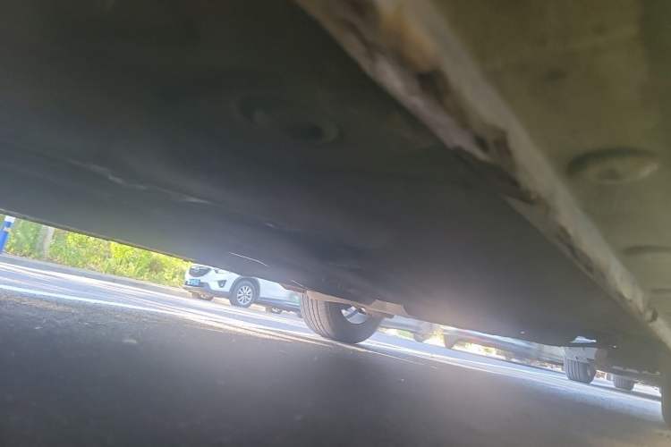 Used BYD G5 2014 1.5TID Automatic Prestige Model Chassis Front Left