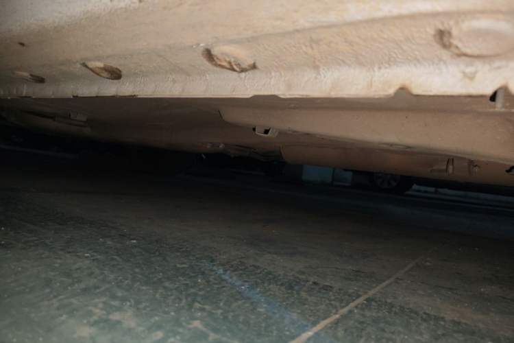 Used BYD G5 2014 1.5TID Automatic Prestige Model Chassis Front Right