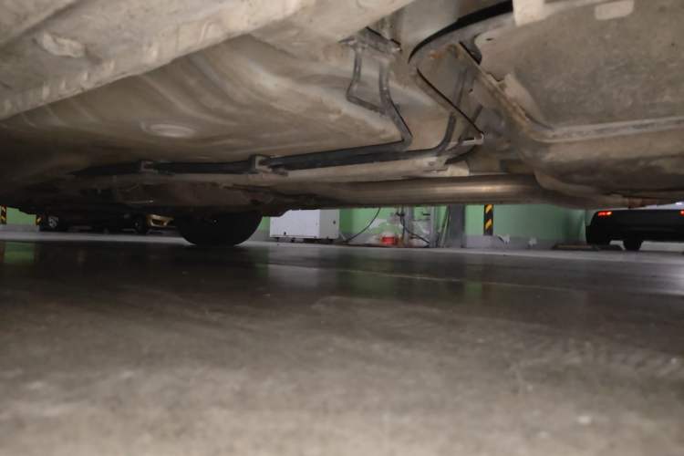 Used BYD G5 2014 1.5TID Automatic Prestige Model Chassis Rear Left