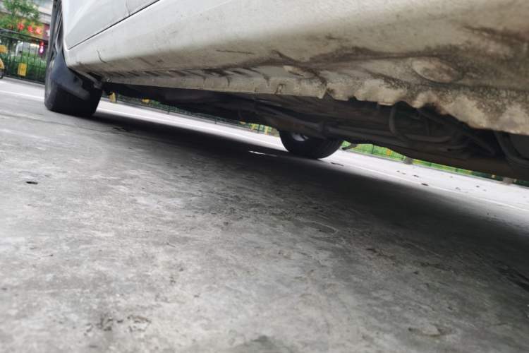 Used BYD G5 2014 1.5TID Automatic Prestige Model Chassis Rear Left