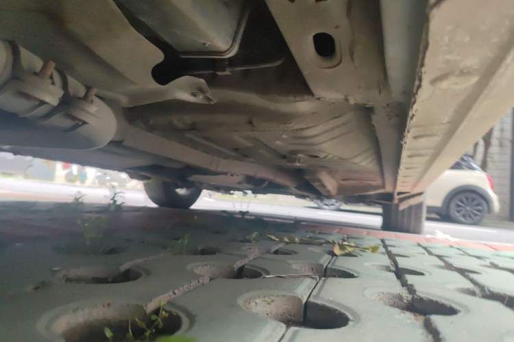 Used BYD G5 2014 1.5TID Automatic Flagship Model Chassis Rear Right