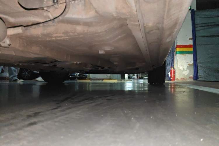 Used BYD G5 2014 1.5TID Automatic Prestige Model Chassis Rear Right
