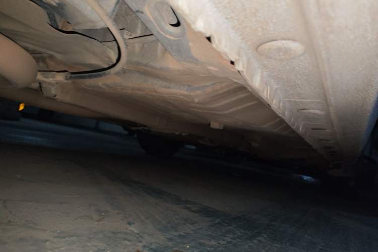 Used BYD G5 2014 1.5TID Automatic Prestige Model Chassis Rear Right