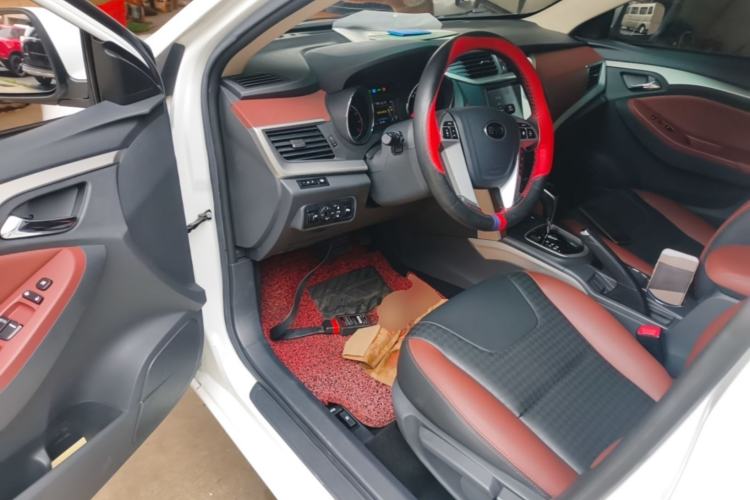 Used BYD G5 2014 1.5TID Automatic Prestige Model Driver Seat