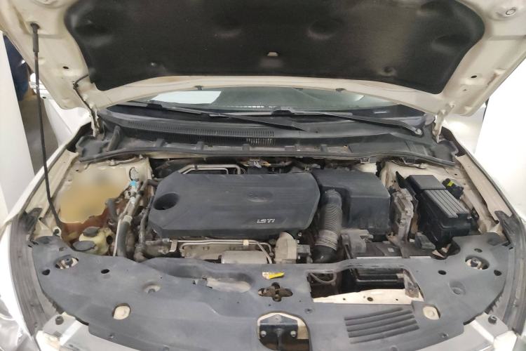 Used BYD G5 2014 1.5TID Automatic Prestige Model Engine Bay