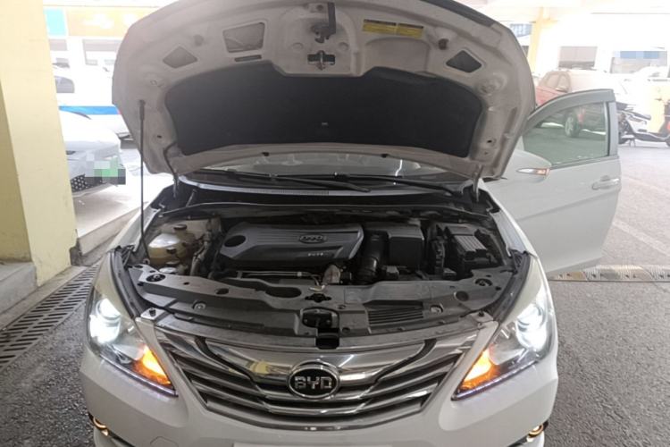 Used BYD G5 2014 1.5TID Automatic Prestige Model Engine Bay